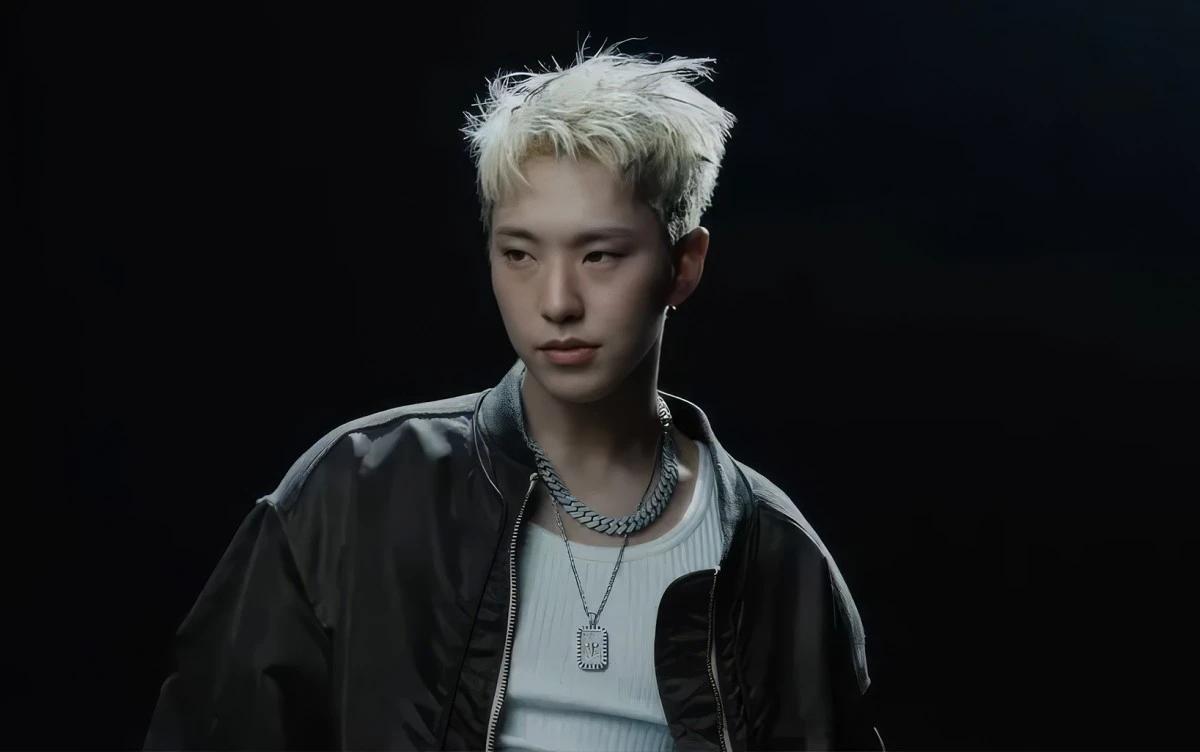 هوشي من فرقة سيفنتين يطرح مفاجأة: أغنية منفردة باللغة الإنجليزية