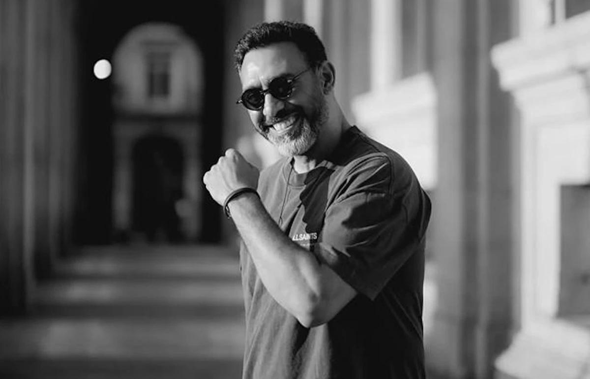 عمرو مصطفى يُكرم في الميما ميوزك أواردز ويُهدي الجائزة لعمرو دياب ويكشف أسرار "خطفوني"