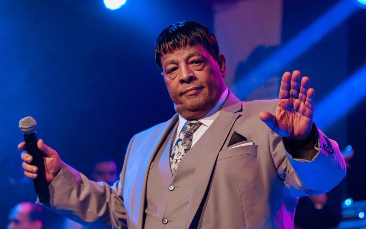 عبد الباسط حمودة يعلن موعد طرح 'مش عاوز حاجة يا دنيا'