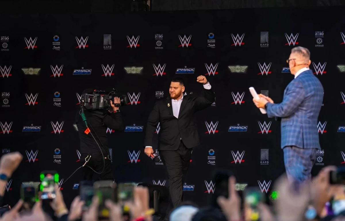 فهد طويق يدخل "رويال رامبل" على إيقاع الشيلات