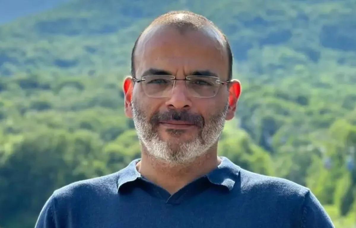 أيمن بهجت قمر