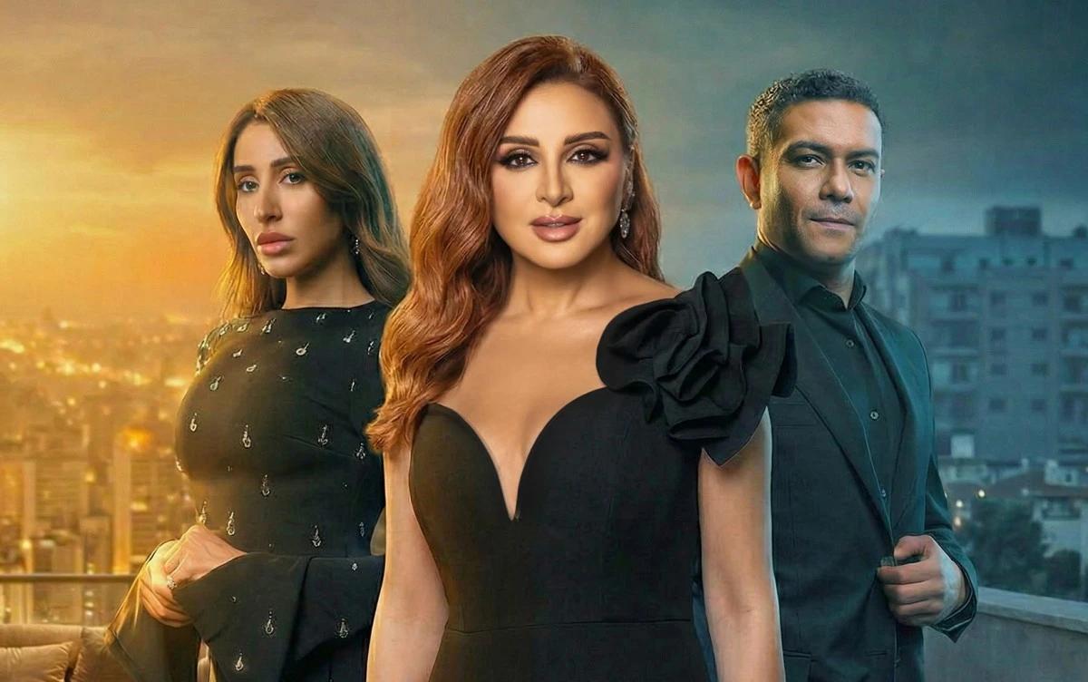 أنغام تحتفل مع أبطال مسلسل "اتنين غيرنا" بالنهاية السعيدة