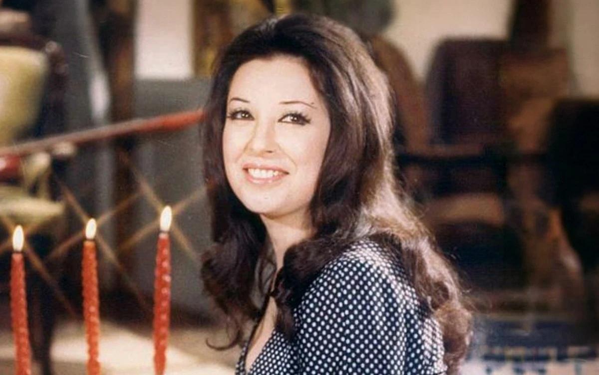 ظهور نادر لنجاة الصغيرة يعقبه رد مؤثر يعيد وصلها بالجمهور