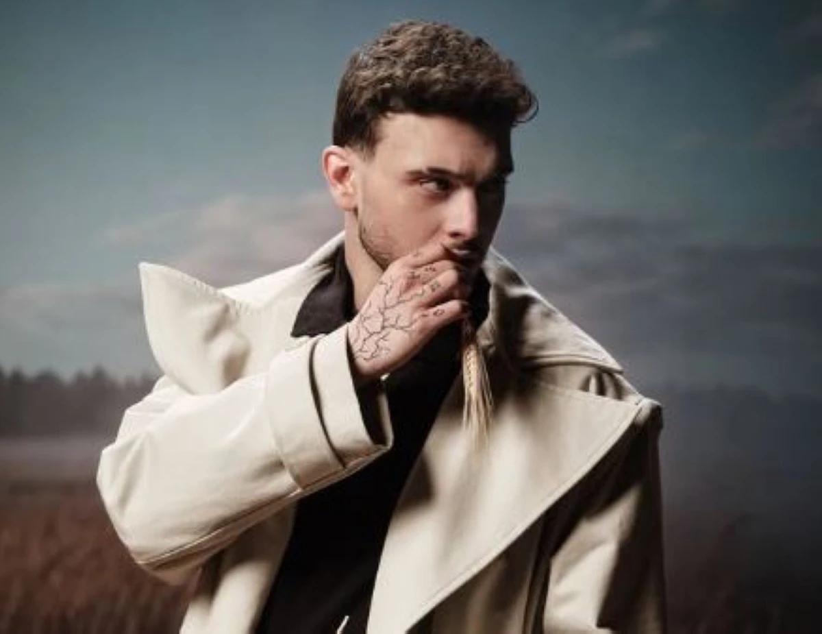 بعد عدة تأجيلات.. الشامي يعلن اسم ألبومه الأول "هدية"