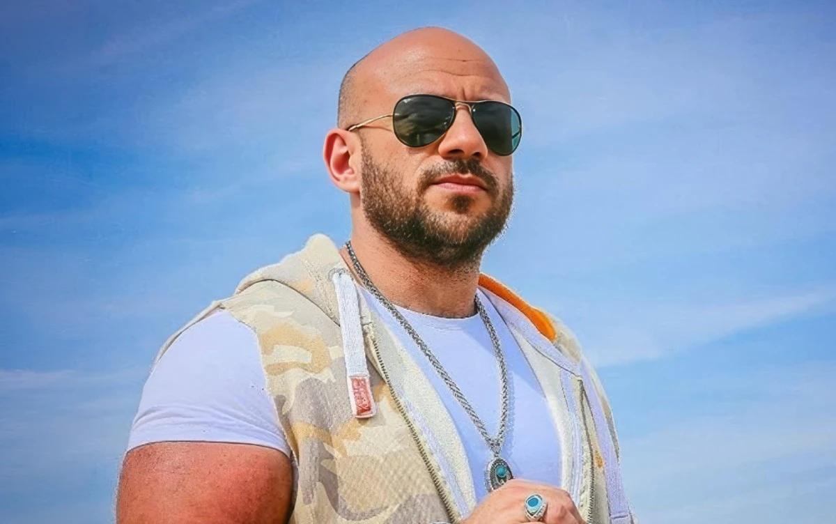 بفيلمين ومسلسل.. أحمد مكي يفتح 3 جبهات بين السينما والدراما