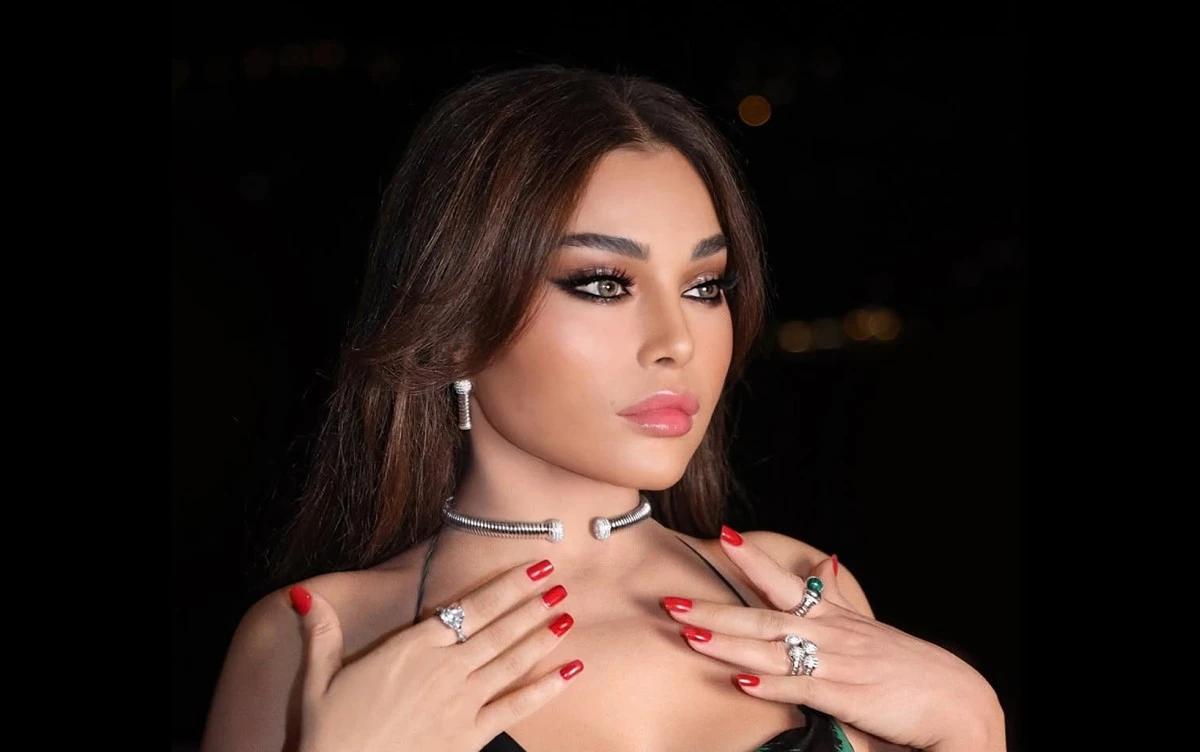 هيفاء وهبي و 9 أغلفة ألبومات صنعت صورتها