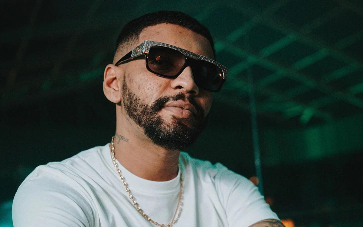 "حكاية" تعيد سمارا إلى الواجهة رغم استمرار حبسه