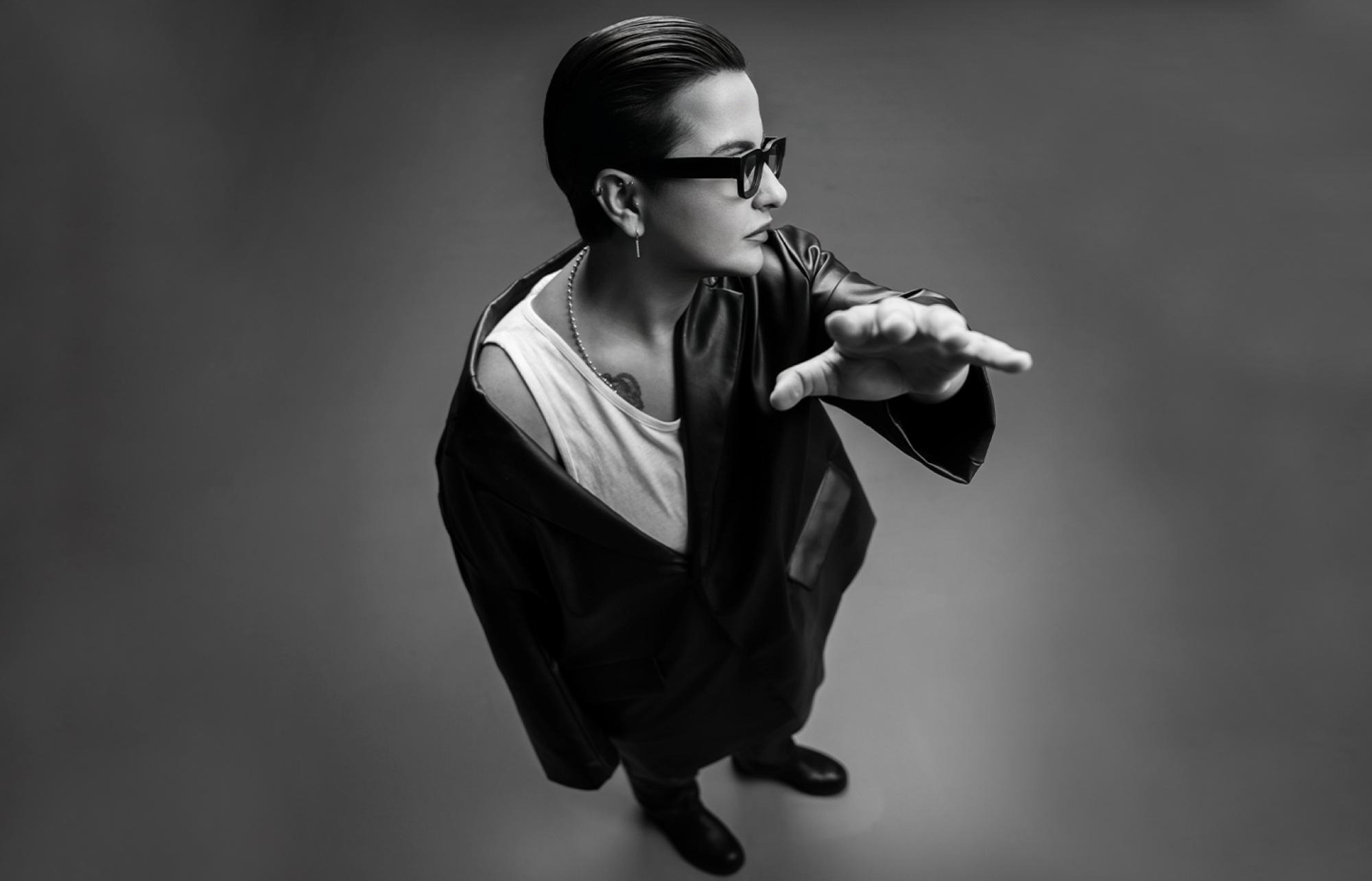 شمة حمدان (وارنر ميوزك ميدل ايست)