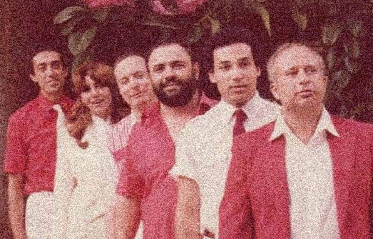 تعرفوا على فرقة المصريين: 10 معلومات عن رواد موجة التجديد في مصر