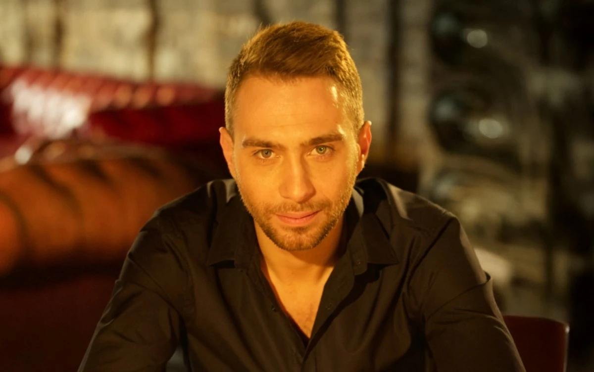 بعد إليسا والعسيلي وملك.. حسام حبيب يؤدي أغنية لفيلم "السلم والثعبان"