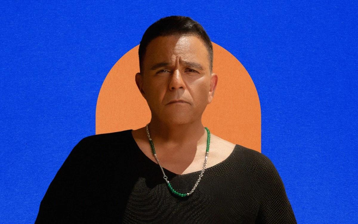 عقدان من الهيتات.. وغياب طويل: عن محمد فؤاد وصوت الشارع المصري