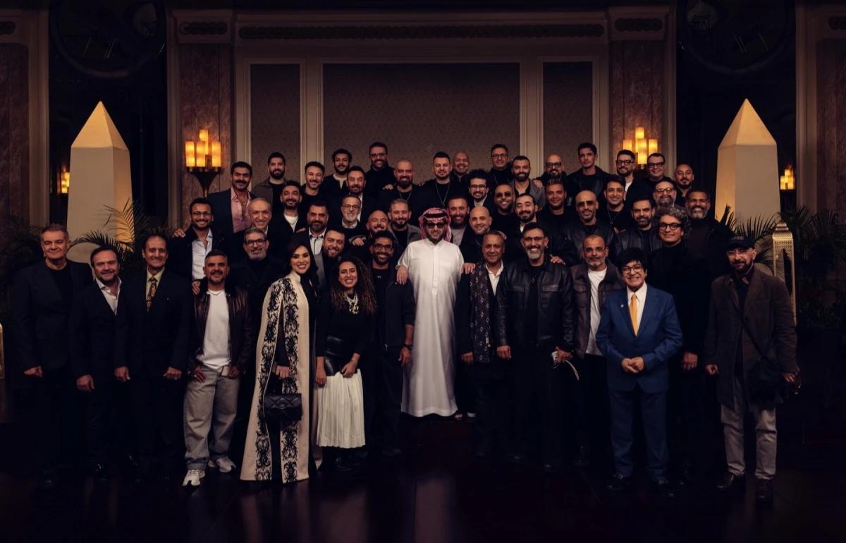 المستشار تركي آل الشيخ يجتمع بنجوم الفن المصري في حفل سحور